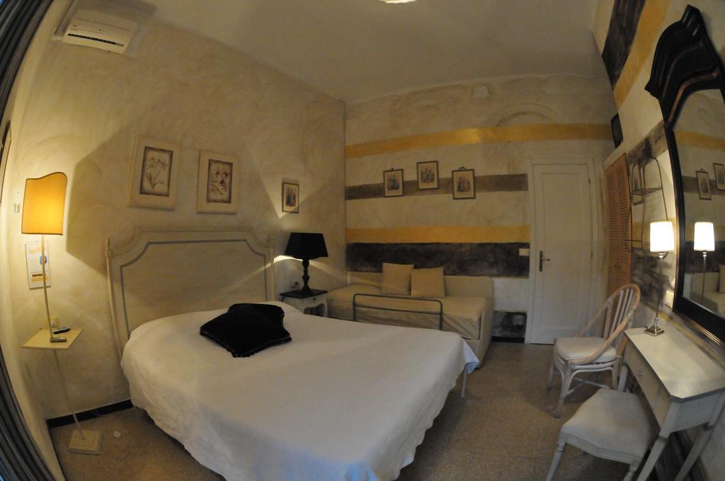 Hotel Atlantic Marina Di Carrara Pokoj fotografie